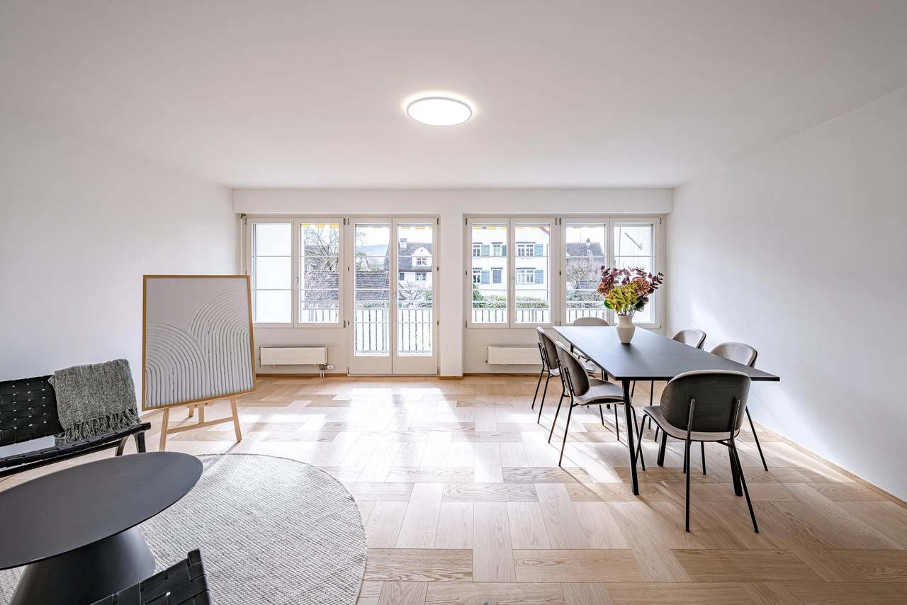 Stäfa, Wohnraum mit Fischgrätparkett